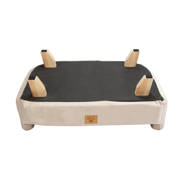 YUKI Wooden Dog and Cat Bed